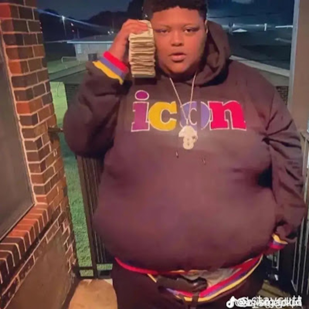 Meet your Posher, Sebas